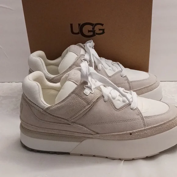 UGG size 11 men's cream and tan casual platfrom sneakers.